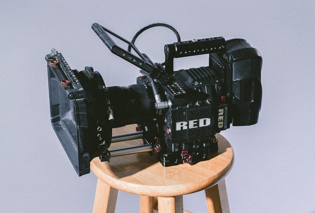 Càmera de cinema professional en un plató